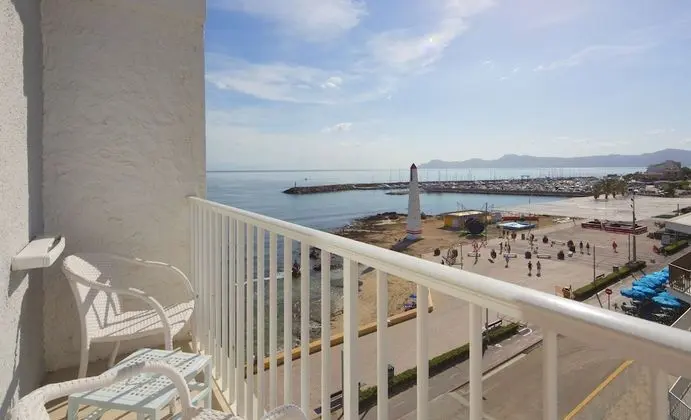 Tek Kişilik Oda, Balkon, Kısmi Deniz Manzaralı