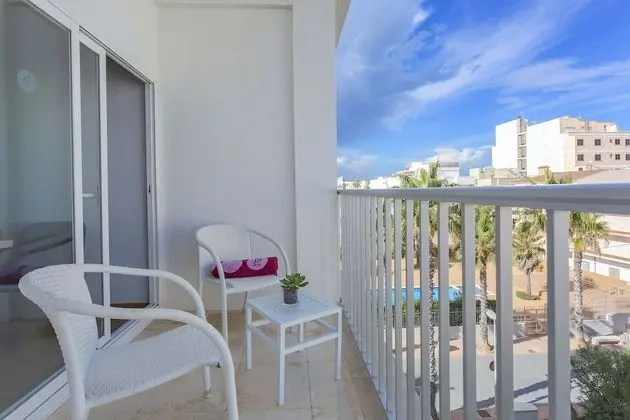 Büyük Yataklı Tek Kişilik Oda, Balkon