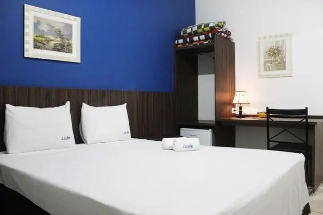 Luxury Tek Büyük Yataklı Oda