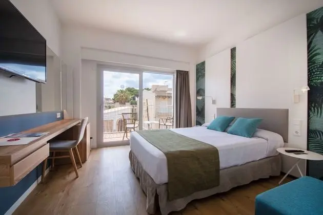 Büyük Yataklı Tek Kişilik Oda, Balkon