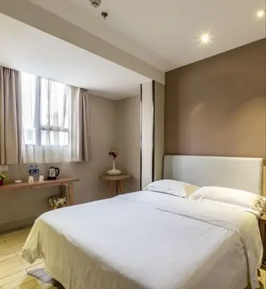 Business Tek Büyük Yataklı Oda