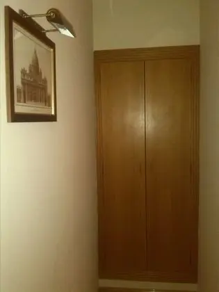 Büyük Yataklı Tek Kişilik Oda