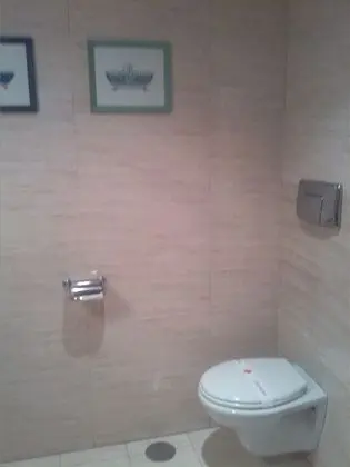 Büyük Yataklı Tek Kişilik Oda