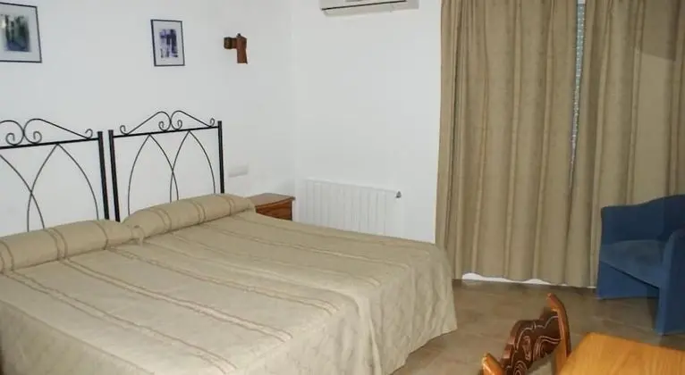 Tek Büyük Yataklı Oda