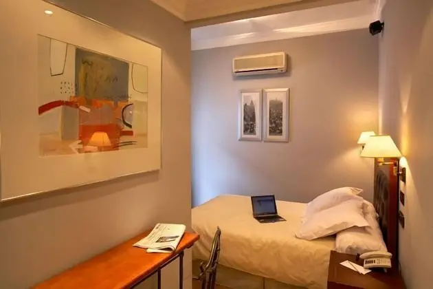 Tek Büyük Yataklı Oda, 1 Çift Kişilik Yatak