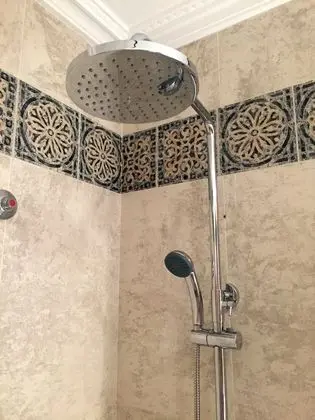 Tek Büyük Yataklı Oda, 2 Tek Kişilik Yatak