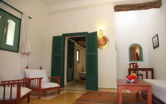 Junior Süit, Bahçe Manzaralı, Bahçeli