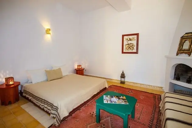 Superior Tek Büyük veya İki Ayrı Yataklı Oda, Bahçe Manzaralı, Bahçeli