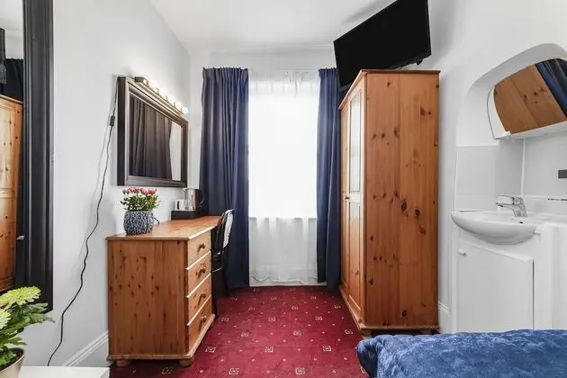 Basic Tek Kişilik Oda, Ortak Banyo