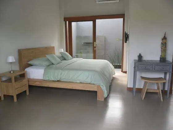 Deluxe Oda, Havuz Manzaralı (Downstairs)