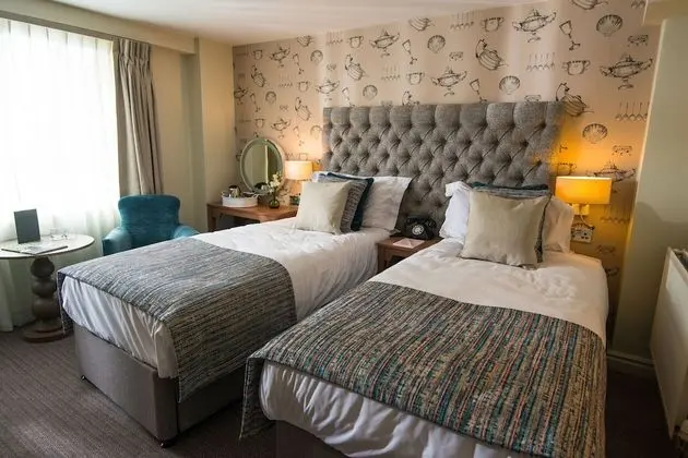 Courtyard Twin Room