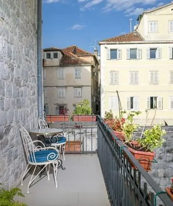 Deluxe Tek Büyük Yataklı Oda, Balkon