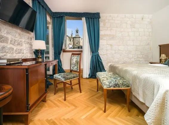 Deluxe Tek Büyük Yataklı Oda, Balkon