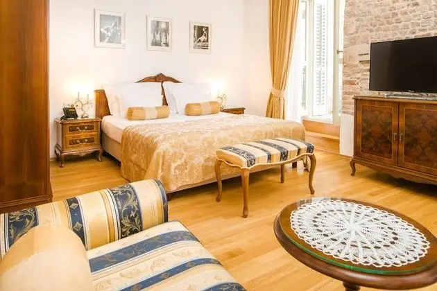 Deluxe Tek Büyük Yataklı Oda, Balkon