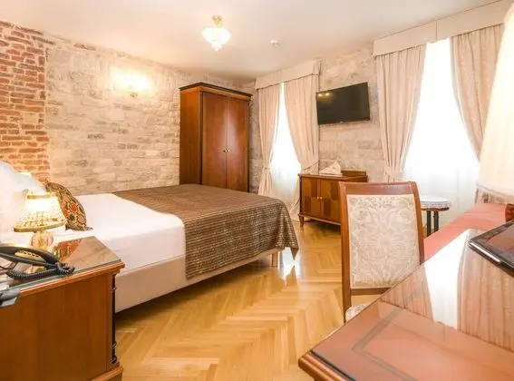 Deluxe Tek Büyük Yataklı Oda, Şehir Manzaralı