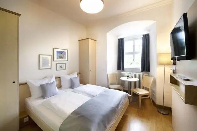 Superior Tek Büyük Yataklı Oda