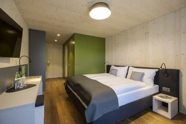 Basic Tek Büyük Yataklı Oda