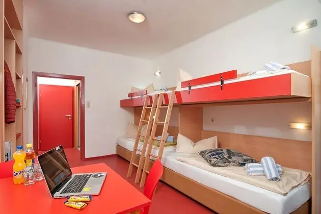 Basic Dört Kişilik Oda