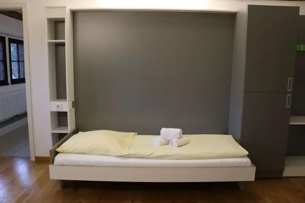 Basic Büyük Yataklı Tek Kişilik Oda