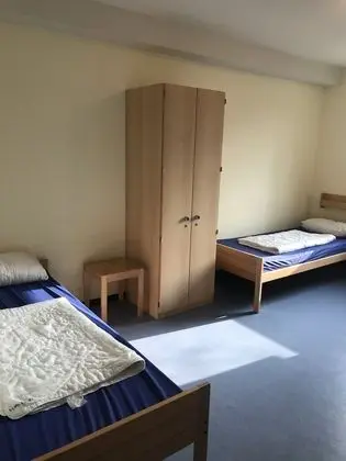 Tek Büyük veya İki Ayrı Yataklı Oda, 1 Yatak Odası