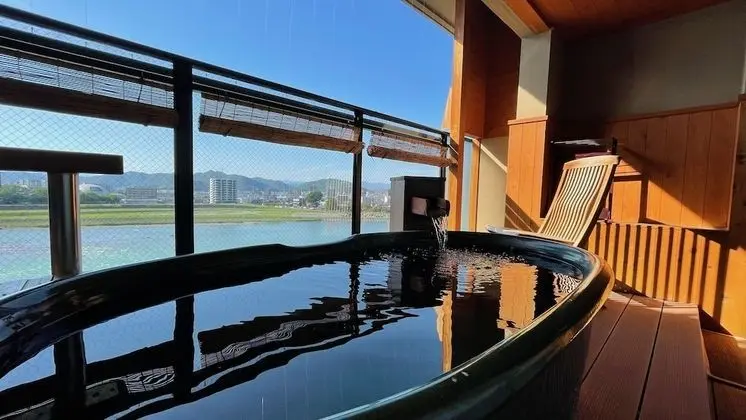 Traditional Oda, Birden Çok Yatak, Sigara İçilmez, Nehir Manzaralı (Japanese Style, Open-air Bath)