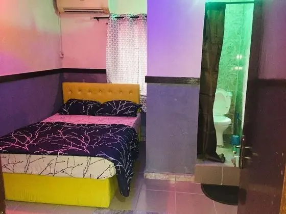 Standard Tek Büyük Yataklı Oda