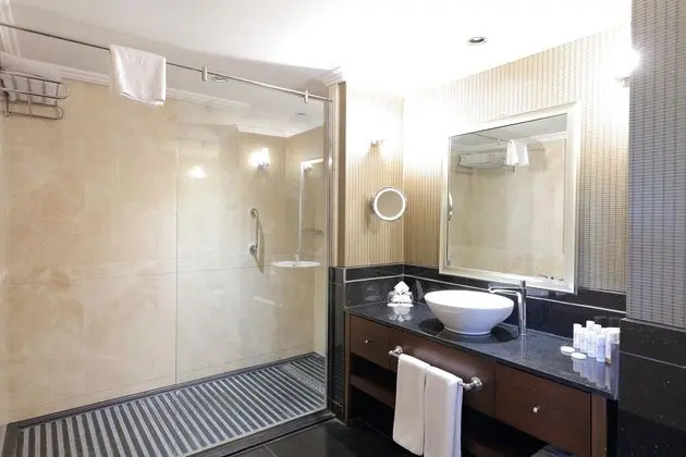 https://images.etstur.com/files/images/hotelImages/TR/220338/l/Juju-Premier-Palace-Oda-382136.jpg