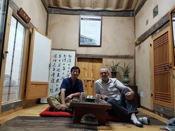 Tek Büyük Yataklı Oda (Seojae)