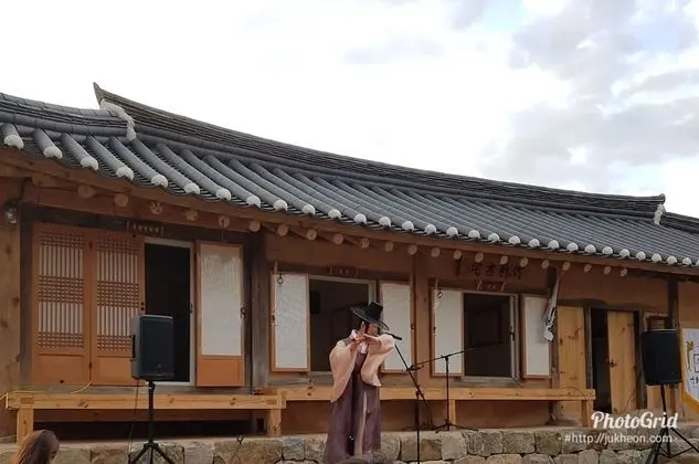 Tek Büyük Yataklı Oda (Seojae)