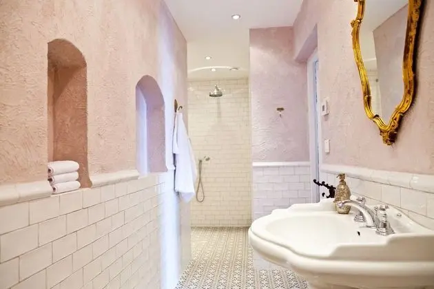 Deluxe Tek Büyük Yataklı Oda (Place Pigalle)