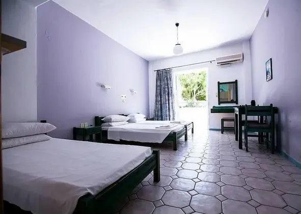 Basic Üç Kişilik Oda