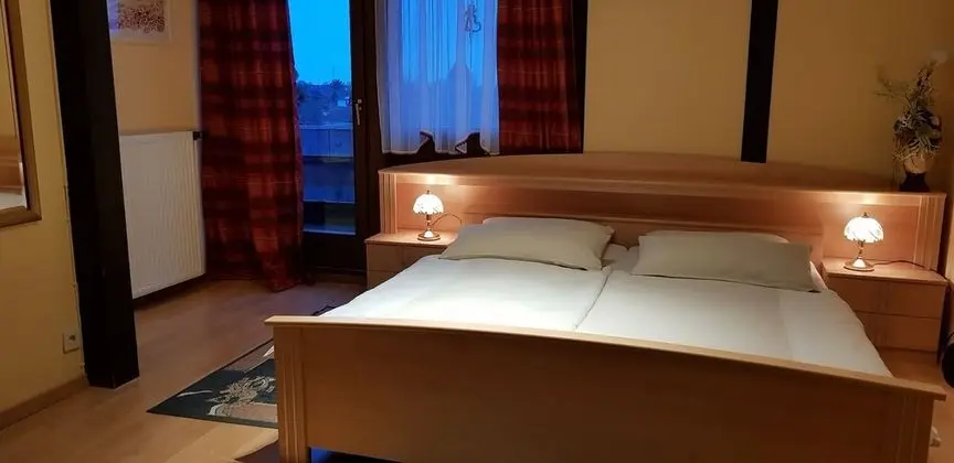 Tek Büyük veya İki Ayrı Yataklı Oda