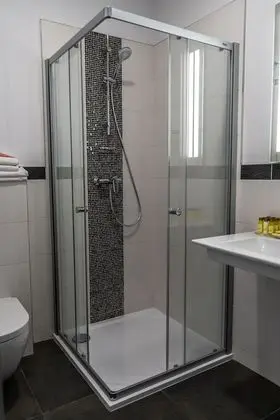 Standard Tek Büyük veya İki Ayrı Yataklı Oda