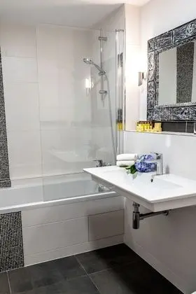 Standard Tek Büyük veya İki Ayrı Yataklı Oda