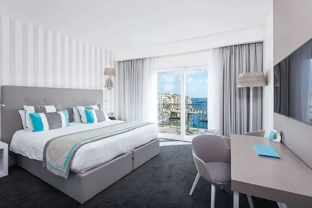 Deluxe Tek Büyük veya İki Ayrı Yataklı Oda, Deniz Manzaralı
