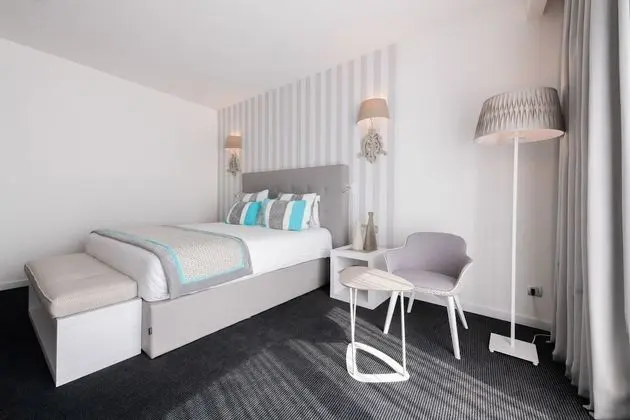 Deluxe Tek Büyük veya İki Ayrı Yataklı Oda, Deniz Manzaralı