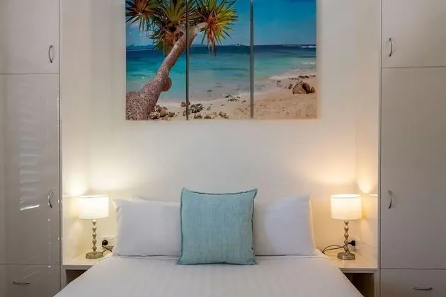 Standard Room, 1 Queen Bed, Balcony (Schoolies not allowed)