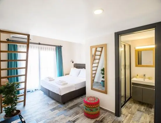Deluxe Dublex Oda, Bahçe Manzaralı, Fransız Balkonlu