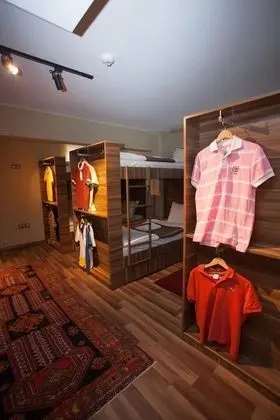 Basic Ortak Ranzalı Oda, Karma Ranzalı Oda, Ortak Banyo (For 8 People)