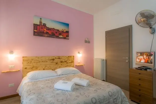 Tek Büyük Yataklı Oda, Ortak Banyo