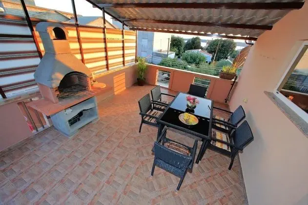 Apart Daire (Julija - big terrace and grill - A1 A)