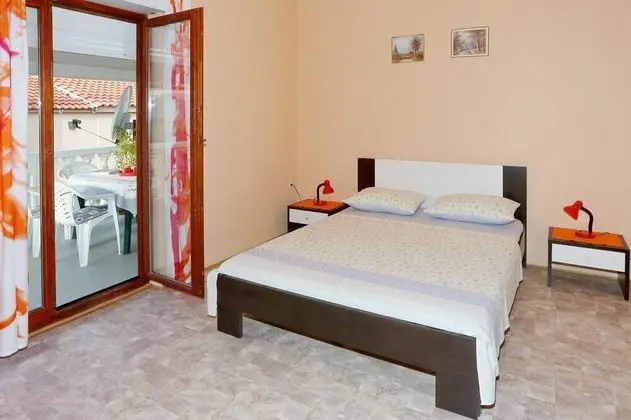 Apart Daire (Julijana - economy apartment - A1(6+1)