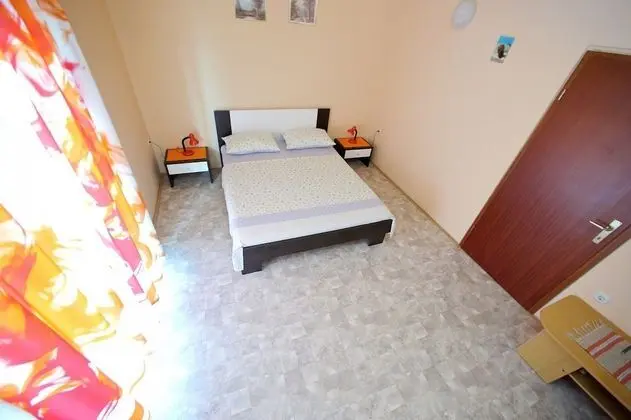 Apart Daire (Julijana - economy apartment - A1(6+1)