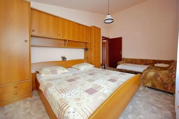 Apart Daire (Julijana - economy apartment - A1(6+1)