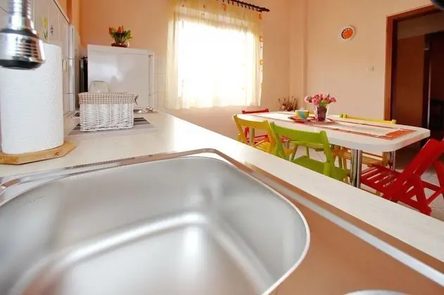 Apart Daire (Julijana - economy apartment - A1(6+1)