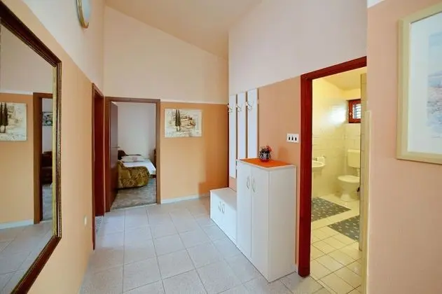 Apart Daire (Julijana - economy apartment - A1(6+1)