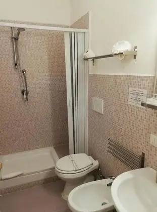 Classic Tek Büyük Yataklı Oda