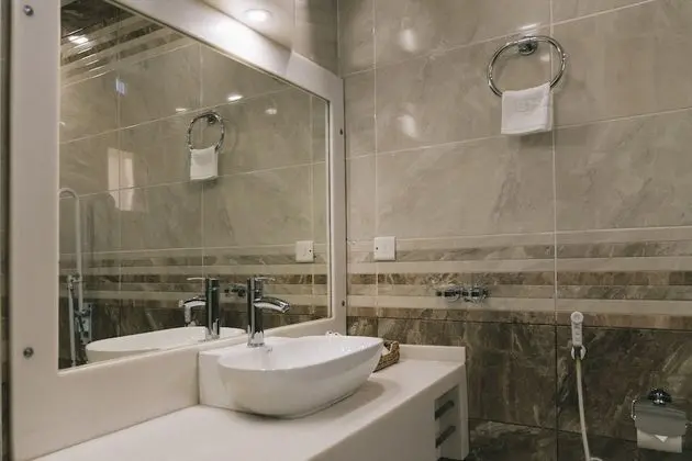 Standard Oda, 1 En Büyük (King) Boy Yatak, Şehir Manzaralı