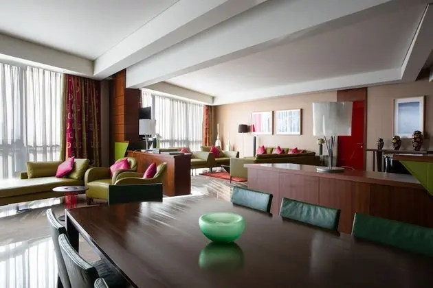 Premium Çatı Katı Süiti (Penthouse)