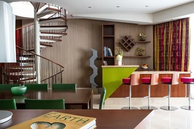 Premium Çatı Katı Süiti (Penthouse)